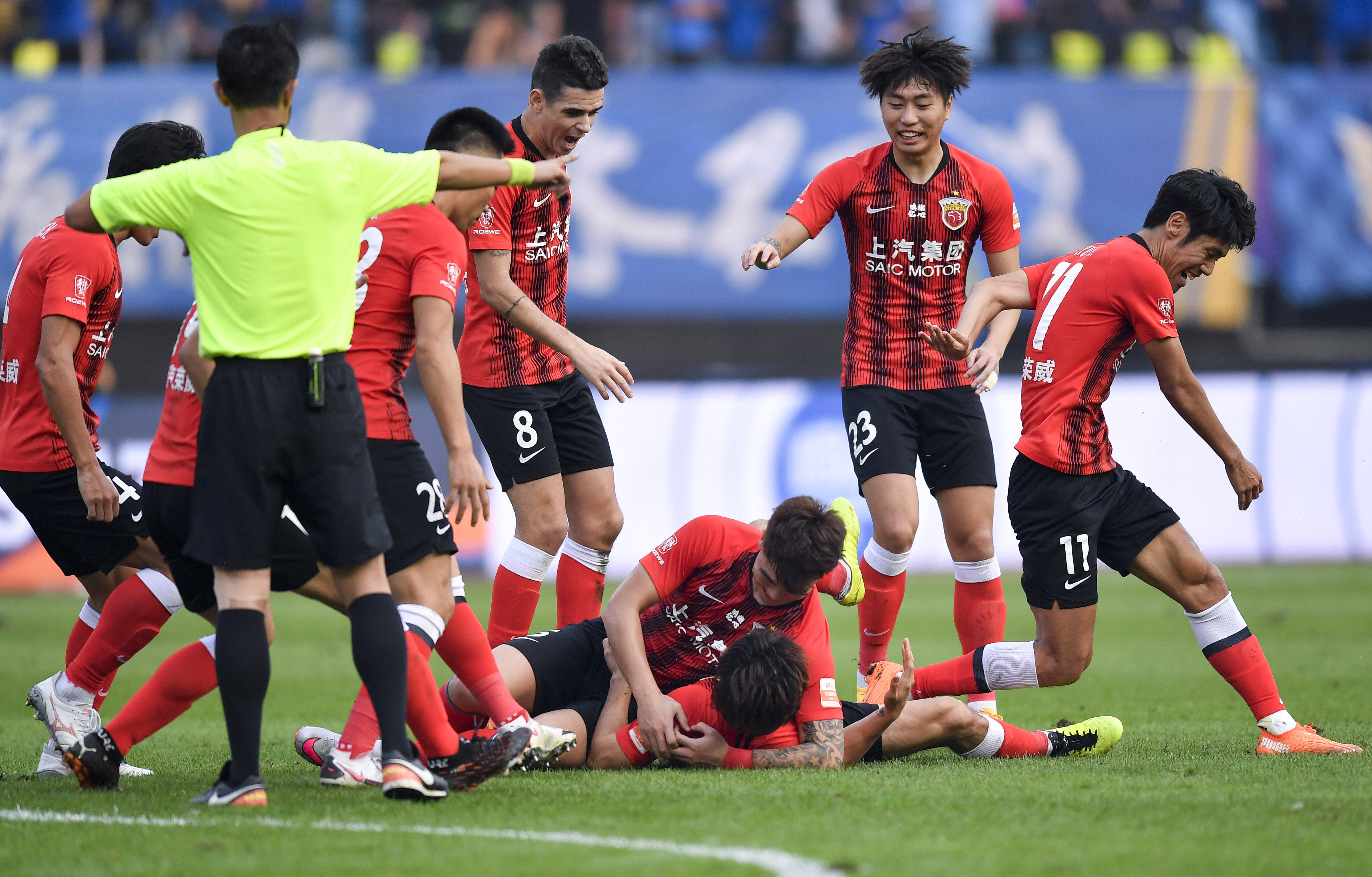 仍能从容应 仍能从容应